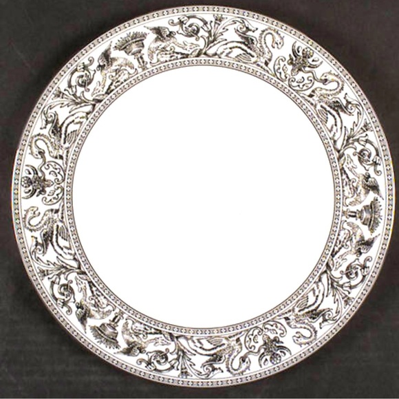 WEDGEWOOD Florentine Platinum Salad Plate 8 1/4” Platinum Dragon Bone China - Picture 1 of 7